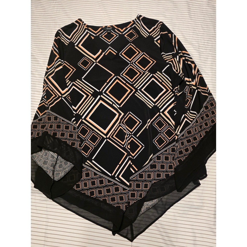 1153 Alfani Geometric Print Handkerchief Hem Blouse Black Peach XL